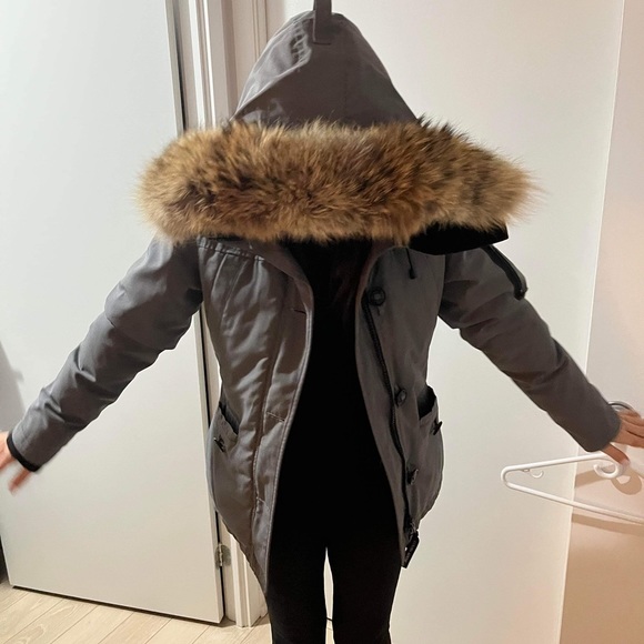 Canada Goose Women’s Size Small Authentic - Picture 4 of 7